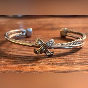 Elegant Silver Women's Bracelet